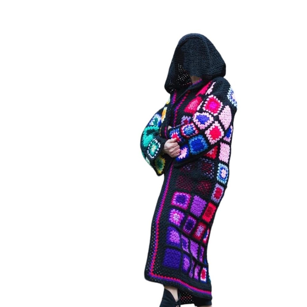 Hand crotched sweater coat cardigan - Picture 3 of 3